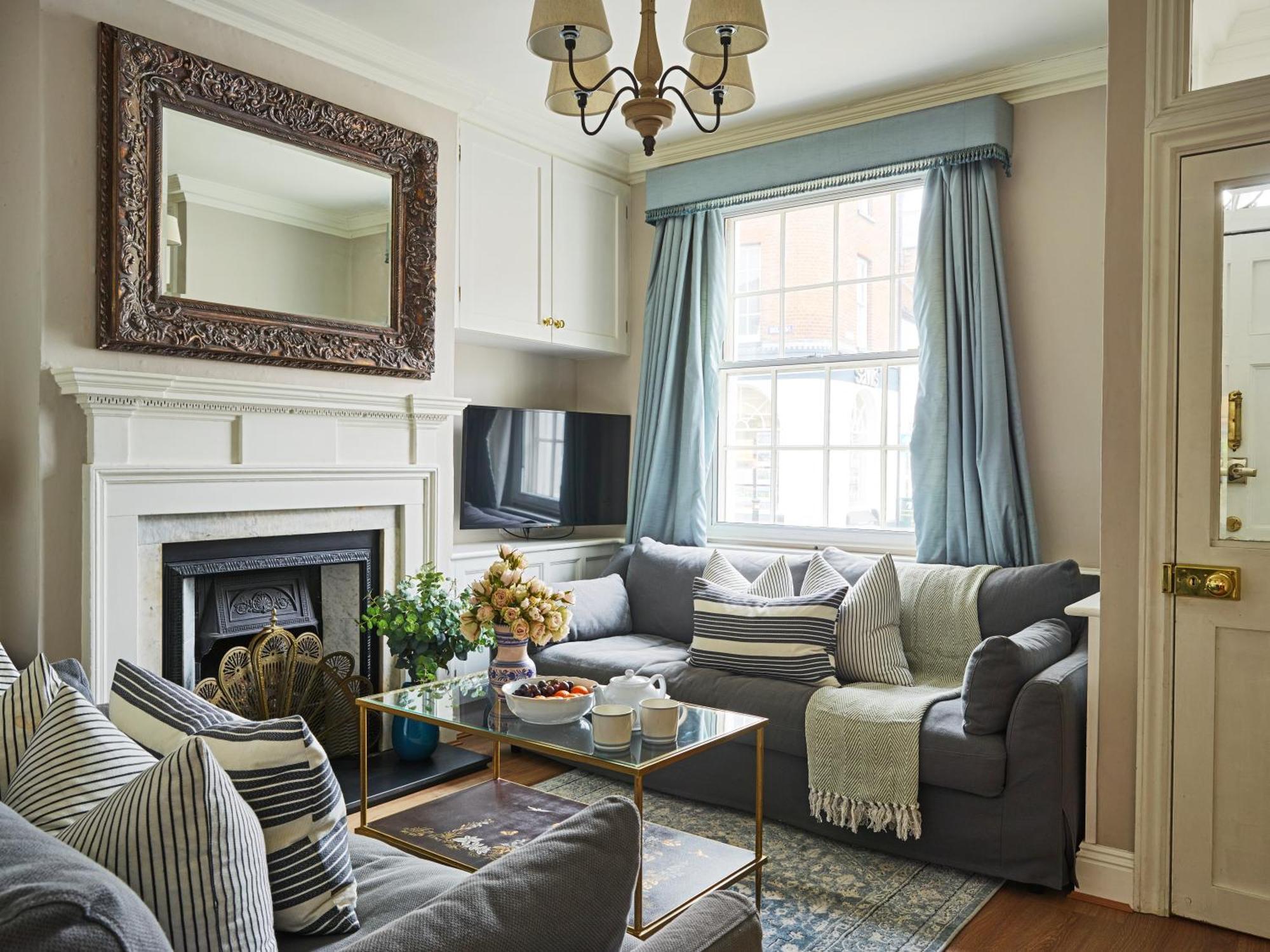 Вилла Dolls House - Luxury Townhouse *Sleeps 10* Хенли-на-Темзе Экстерьер фото